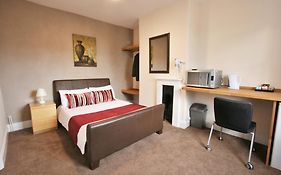 Central Hotel Cheltenham By Roomsbooked